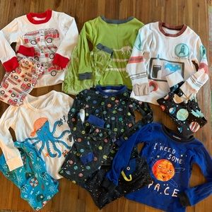 Bundle of 6: 3T pajamas boy